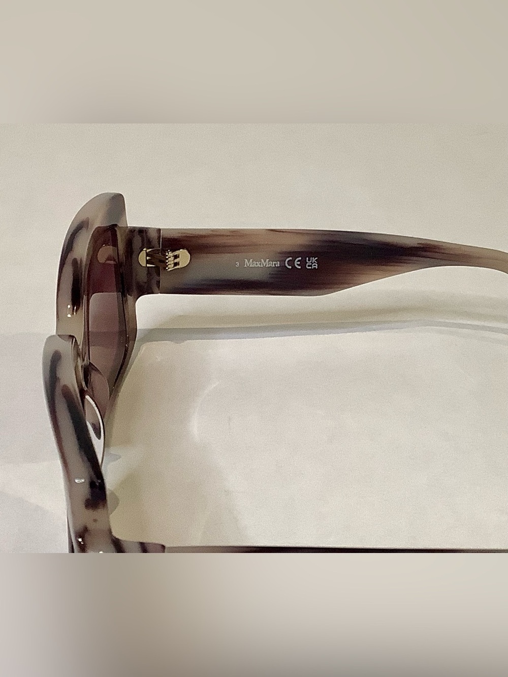 MaxMara Taupe Gradient Rectangular Sunglasses - Picture 2 of 6